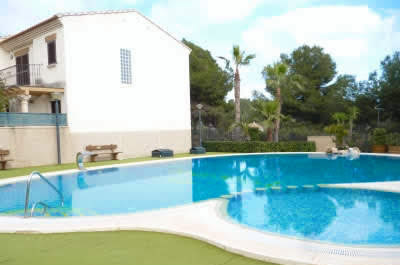 rent a 3 bedrooom villa calpe spain