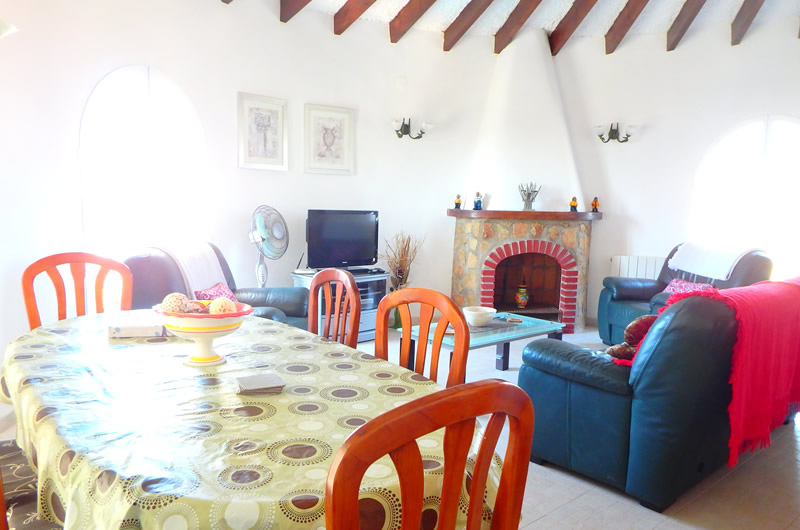 interior -rent a family villa calpe spain